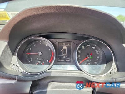 Zdjęcie 9 z 13 samochodu: 2018 VOLKSWAGEN PASSAT S VIN:1VWAA7A30JC000516 - miniatura