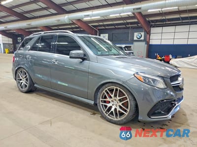 Czwarte zdjęcie samochodu z boku: 2019 MERCEDES-BENZ GLE 63 AMG-S 4MATIC VIN:4JGDA7FBXKB198511 - miniatura