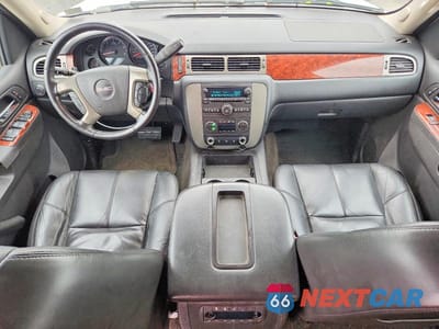 Zdjęcie 8 z 13 samochodu: 2013 GMC YUKON XL K1500 SLT VIN:1GKS2KE73DR177345 - miniatura