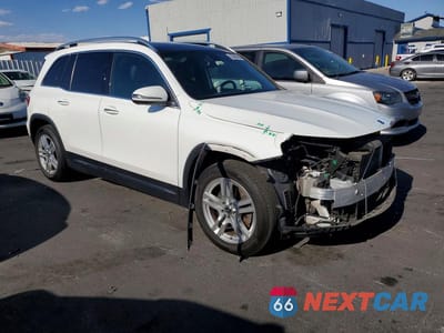 Czwarte zdjęcie samochodu z boku: 2020 MERCEDES-BENZ GLB 250 4MATIC VIN:W1N4M4HB0LW023825 - miniatura
