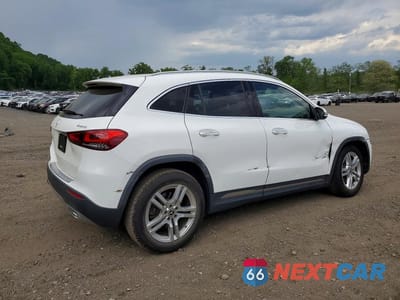 Trzecie zdjęcie samochodu z tyłu: 2021 MERCEDES-BENZ GLA 250 4MATIC VIN:W1N4N4HB1MJ190710 - miniatura