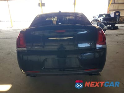 Zdjęcie 6 z 12 samochodu: 2017 CHRYSLER 300 S VIN:2C3CCABG5HH668862 - miniatura