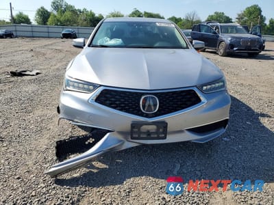 Piąte zdjęcie samochodu w środku: 2019 ACURA TLX TECHNOLOGY VIN:19UUB2F4XKA008882 - miniatura
