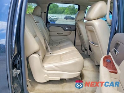 Zdjęcie 11 z 13 samochodu: 2014 CHEVROLET SUBURBAN C1500 LT VIN:1GNSCJE07ER229669 - miniatura