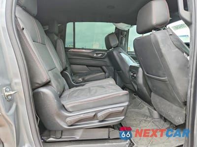 Zdjęcie 11 z 13 samochodu: 2023 CHEVROLET SUBURBAN K1500 RST VIN:1GNSKEKD2PR298130 - miniatura