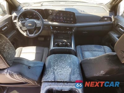 Zdjęcie 8 z 13 samochodu: 2026 CHEVROLET SUBURBAN K1500 PREMIER VIN:1GNS6FKDXTR182842 - miniatura
