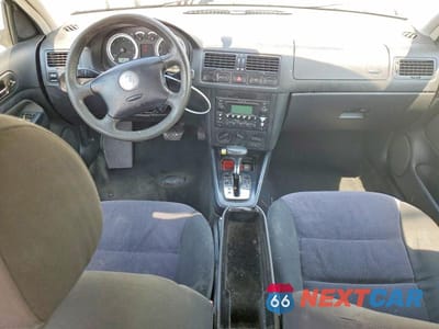 Zdjęcie 8 z 12 samochodu: 2004 VOLKSWAGEN JETTA S VIN:3VWSA69M94M093082 - miniatura