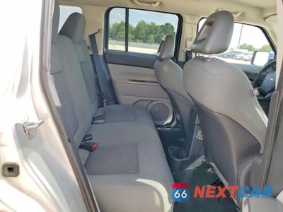 Zdjęcie 11 z 13 samochodu: 2007 JEEP PATRIOT SPORT VIN:1J8FF28W77D298748 - miniatura