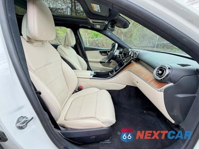 Piąte zdjęcie samochodu w środku: 2023 MERCEDES-BENZ C 300 VIN:W1KAF4GB8PR084551 - miniatura