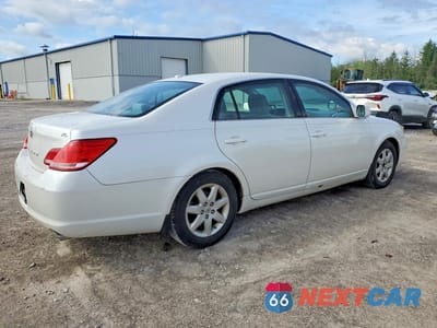 Trzecie zdjęcie samochodu z tyłu: 2010 TOYOTA AVALON XL VIN:4T1BK3DB7AU360100 - miniatura