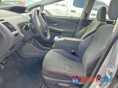 Zdjęcie 7 z 12 samochodu: 2012 TOYOTA PRIUS V THREE VIN:JTDZN3EU3C3132887 - miniatura