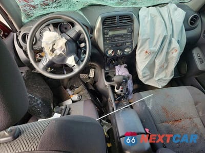 Zdjęcie 8 z 12 samochodu: 2005 TOYOTA RAV4 BASE VIN:JTEHD20V150067269 - miniatura