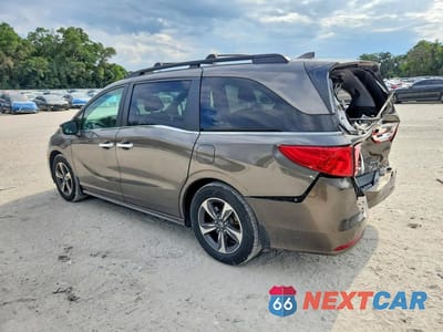 Drugie zdjęcie samochodu z przodu: 2018 HONDA ODYSSEY TOURING VIN:5FNRL6H80JB035085 - miniatura