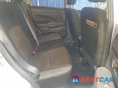 Zdjęcie 11 z 13 samochodu: 2016 MITSUBISHI OUTLANDER SPORT ES VIN:JA4AP3AU0GZ034555 - miniatura