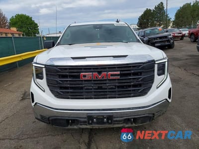 Piąte zdjęcie samochodu w środku: 2026 GMC SIERRA K1500 VIN:1GTRUAEKXTZ259607 - miniatura