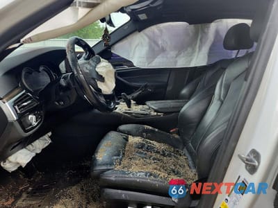 Zdjęcie 7 z 12 samochodu: 2019 BMW 530 XI VIN:WBAJA7C54KG911621 - miniatura