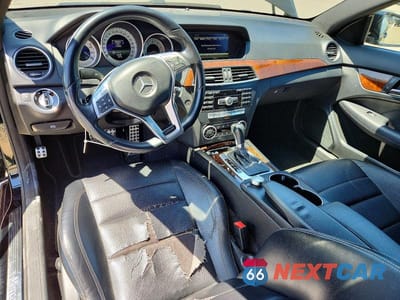 Zdjęcie 8 z 12 samochodu: 2014 MERCEDES-BENZ C 250 VIN:WDDGJ4HBXEG209078 - miniatura