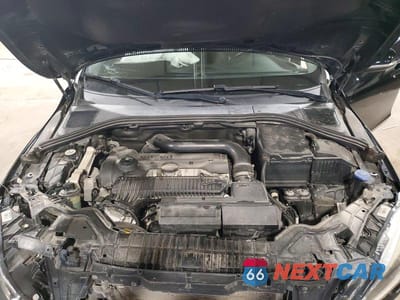 Zdjęcie 11 z 12 samochodu: 2015 VOLVO S60 PREMIER+ VIN:YV1612TCXF1314566 - miniatura