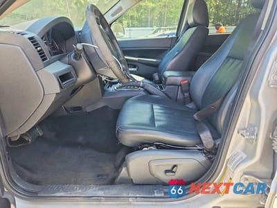 Zdjęcie 7 z 13 samochodu: 2010 JEEP GRAND CHEROKEE LAREDO VIN:1J4PS4GK4AC131465 - miniatura
