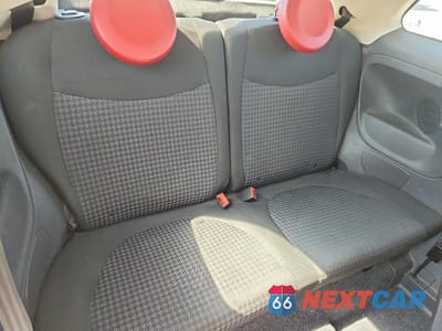 Zdjęcie 10 z 12 samochodu: 2019 FIAT 500 POP VIN:3C3CFFKH8KT686395 - miniatura