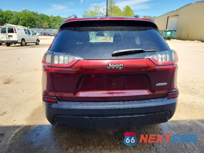 Zdjęcie 6 z 13 samochodu: 2021 JEEP CHEROKEE LATITUDE VIN:1C4PJLCBXMD155812 - miniatura
