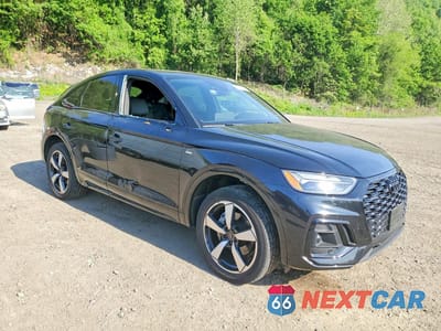 Czwarte zdjęcie samochodu z boku: 2023 AUDI Q5 SPORTBACK PRM PLS 45 VIN:WA15AAFY9P2115324 - miniatura