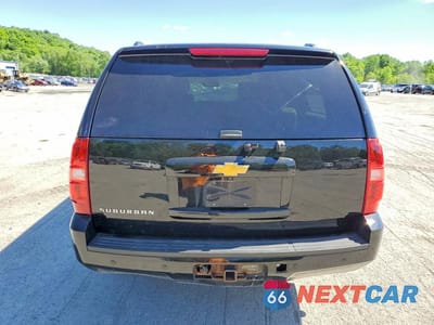 Zdjęcie 6 z 13 samochodu: 2014 CHEVROLET SUBURBAN K1500 LT VIN:1GNSKJE77ER188735 - miniatura