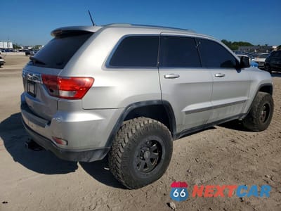 Trzecie zdjęcie samochodu z tyłu: 2012 JEEP GRAND CHEROKEE LAREDO VIN:1C4RJFAG2CC254900 - miniatura