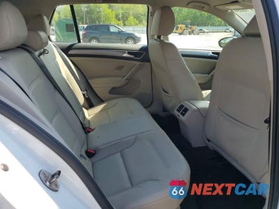 Zdjęcie 10 z 13 samochodu: 2015 VOLKSWAGEN GOLF VIN:3VW217AU7FM035220 - miniatura
