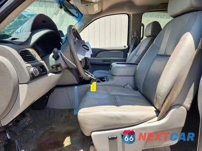 Zdjęcie 7 z 12 samochodu: 2008 CHEVROLET SILVERADO C2500 HEAVY DUTY VIN:1GCHC23K48F204070 - miniatura