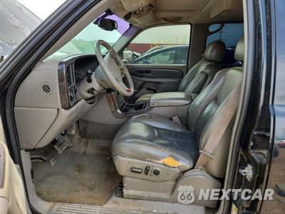 Zdjęcie 7 z 12 samochodu: 2005 GMC YUKON XL DENALI VIN:1GKFK66U45J152743 - miniatura