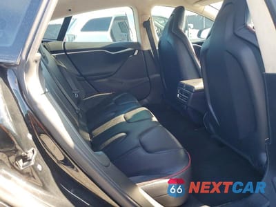 Zdjęcie 10 z 13 samochodu: 2013 TESLA MODEL S VIN:5YJSA1CP4DFP06951 - miniatura