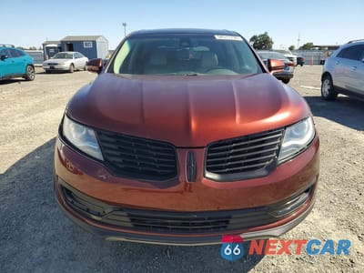 Piąte zdjęcie samochodu w środku: 2016 LINCOLN MKX RESERVE VIN:2LMTJ8LPXGBL42355 - miniatura