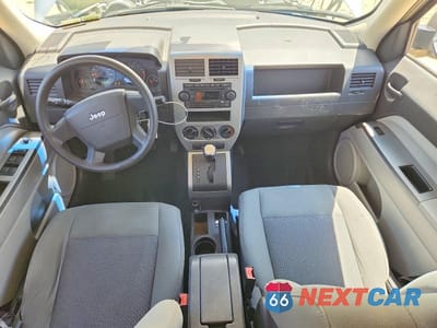 Zdjęcie 8 z 13 samochodu: 2007 JEEP PATRIOT SPORT VIN:1J8FF28W77D364974 - miniatura