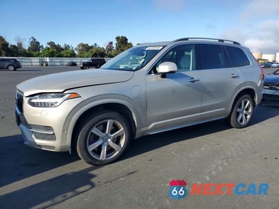 2016 VOLVO XC90 T8 YV4BC0PK2G1066347 - główne zdjęcie licytacji z USA - miniatura