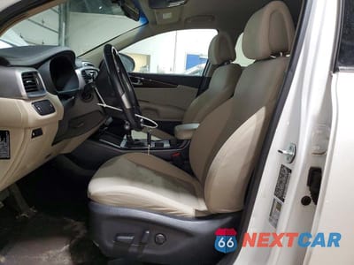 Zdjęcie 7 z 13 samochodu: 2016 KIA SORENTO LX VIN:5XYPGDA35GG047183 - miniatura