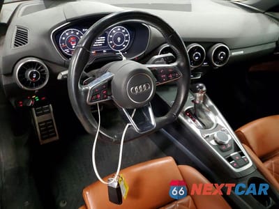 Zdjęcie 8 z 12 samochodu: 2017 AUDI TT VIN:TRUT5CFV7H1010670 - miniatura