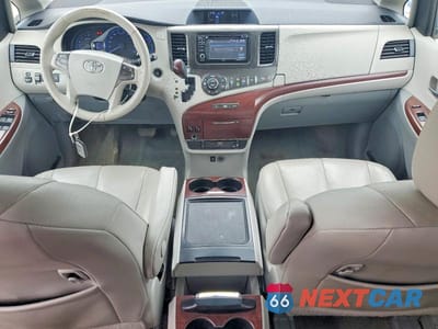 Zdjęcie 8 z 13 samochodu: 2014 TOYOTA SIENNA XLE 7-PASSENGER VIN:5TDDK3DC5ES078912 - miniatura