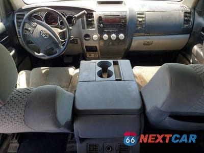 Zdjęcie 8 z 12 samochodu: 2012 TOYOTA TUNDRA CREWMAX SR5 VIN:5TFEY5F1XCX133291 - miniatura