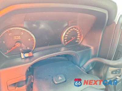 Zdjęcie 9 z 12 samochodu: 2016 GMC SIERRA K2500 DENALI VIN:1GT12UE85GF298248 - miniatura