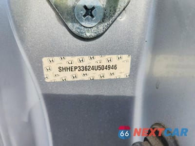 Zdjęcie 12 z 12 samochodu: 2004 HONDA CIVIC SI VIN:SHHEP33624U504946 - miniatura