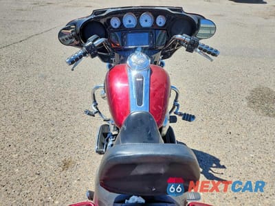 Zdjęcie 6 z 8 samochodu: 2016 HARLEY-DAVIDSON FLHXS STREET GLIDE SPECIAL VIN:1HD1KRM19GB685778 - miniatura