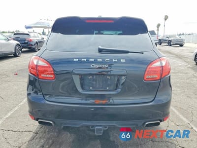 Zdjęcie 6 z 13 samochodu: 2013 PORSCHE CAYENNE VIN:WP1AA2A27DLA06202 - miniatura
