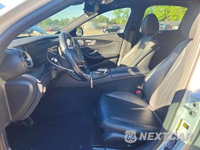 Zdjęcie 7 z 12 samochodu: 2020 MERCEDES-BENZ E 350 4MATIC VIN:WDDZF8EB1LA722970 - miniatura