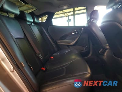 Zdjęcie 10 z 12 samochodu: 2013 HYUNDAI AZERA BASE VIN:KMHFH4JG2DA230883 - miniatura