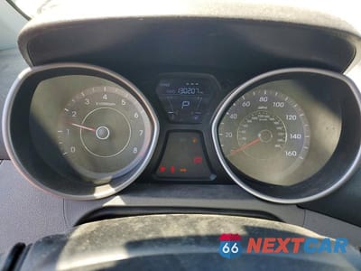 Zdjęcie 9 z 12 samochodu: 2012 HYUNDAI ELANTRA GLS VIN:KMHDH4AE1CU463365 - miniatura