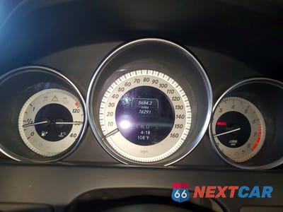 Zdjęcie 9 z 12 samochodu: 2013 MERCEDES-BENZ C 250 VIN:WDDGF4HB5DR271380 - miniatura