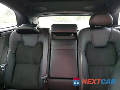 Zdjęcie 10 z 13 samochodu: 2019 VOLVO XC60 T5 R-DESIGN VIN:LYV102RM0KB284015 - miniatura