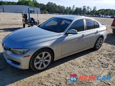 2015 BMW 320 I WBA3B1C53FK141059 - główne zdjęcie licytacji z USA - miniatura