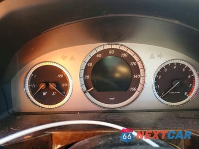 Zdjęcie 9 z 12 samochodu: 2010 MERCEDES-BENZ GLK 350 VIN:WDCGG5GBXAF421067 - miniatura